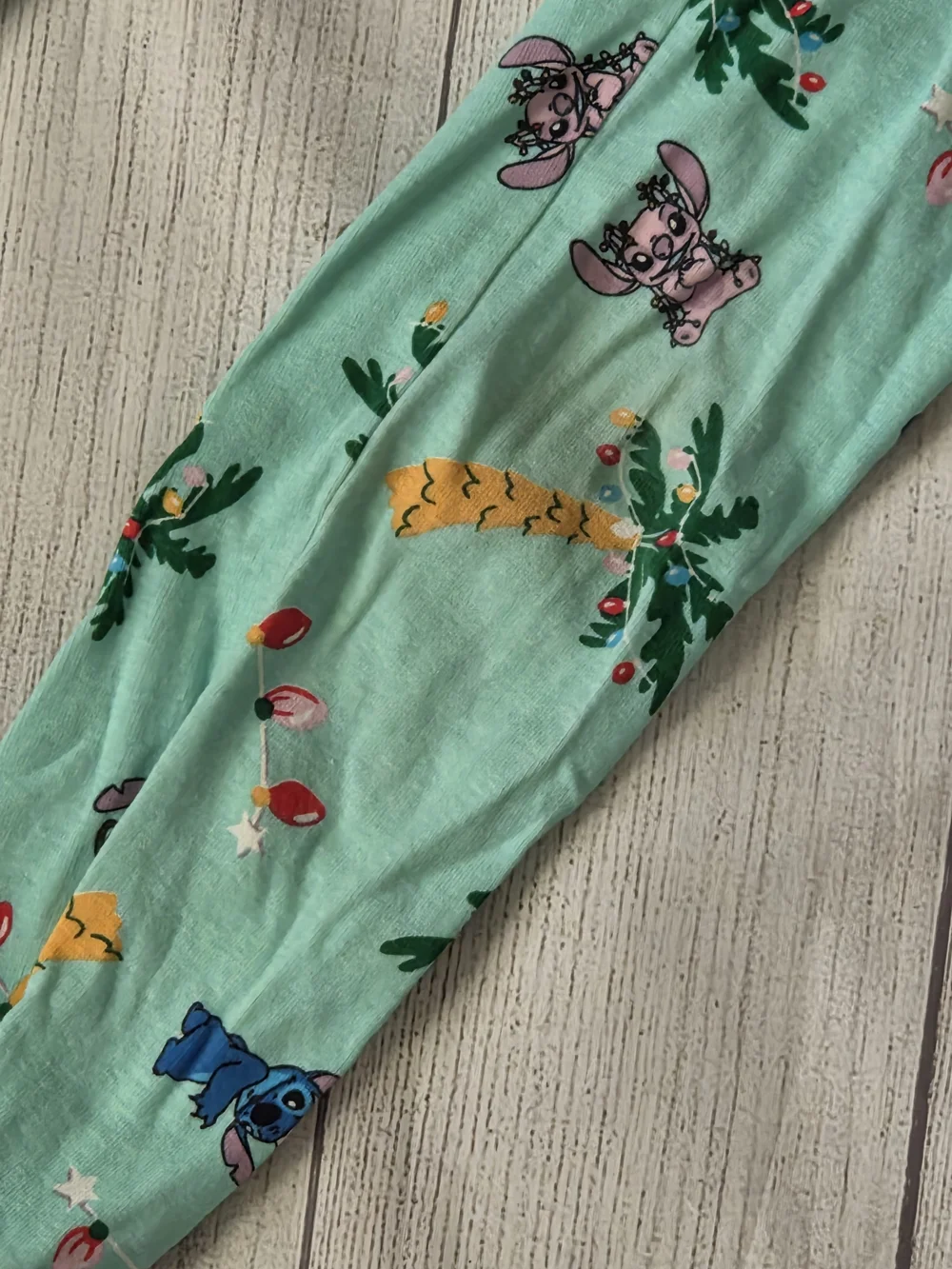 Girls' Stitch 'Ohana Means Family' White & Mint Pajama Set